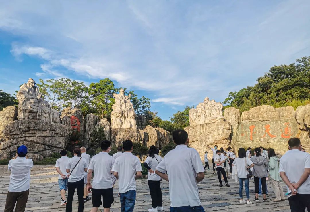 "Ingen virus, kjempe for salg og promoter produksjon, vi er sammen" 2022 FDSP fritids- og gledestur ble fullført(图2)